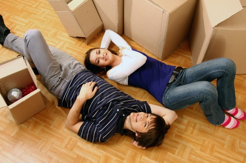 Local Stjohnswood removals team handling a property move